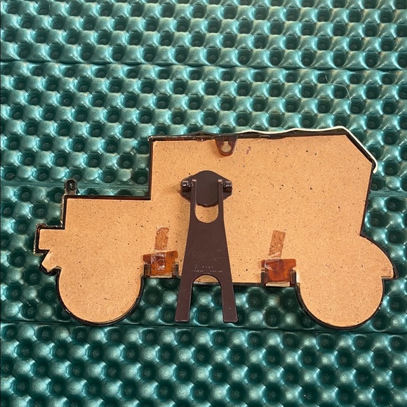 Vintage Photo Frame Set with Car and rainbow Design - Picture 3 of 6